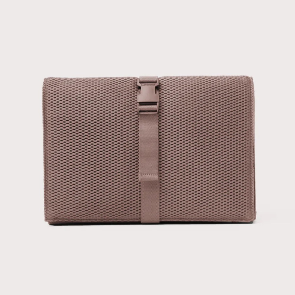 Dagne Dover NWT Joey Changing Kit. Color Dune